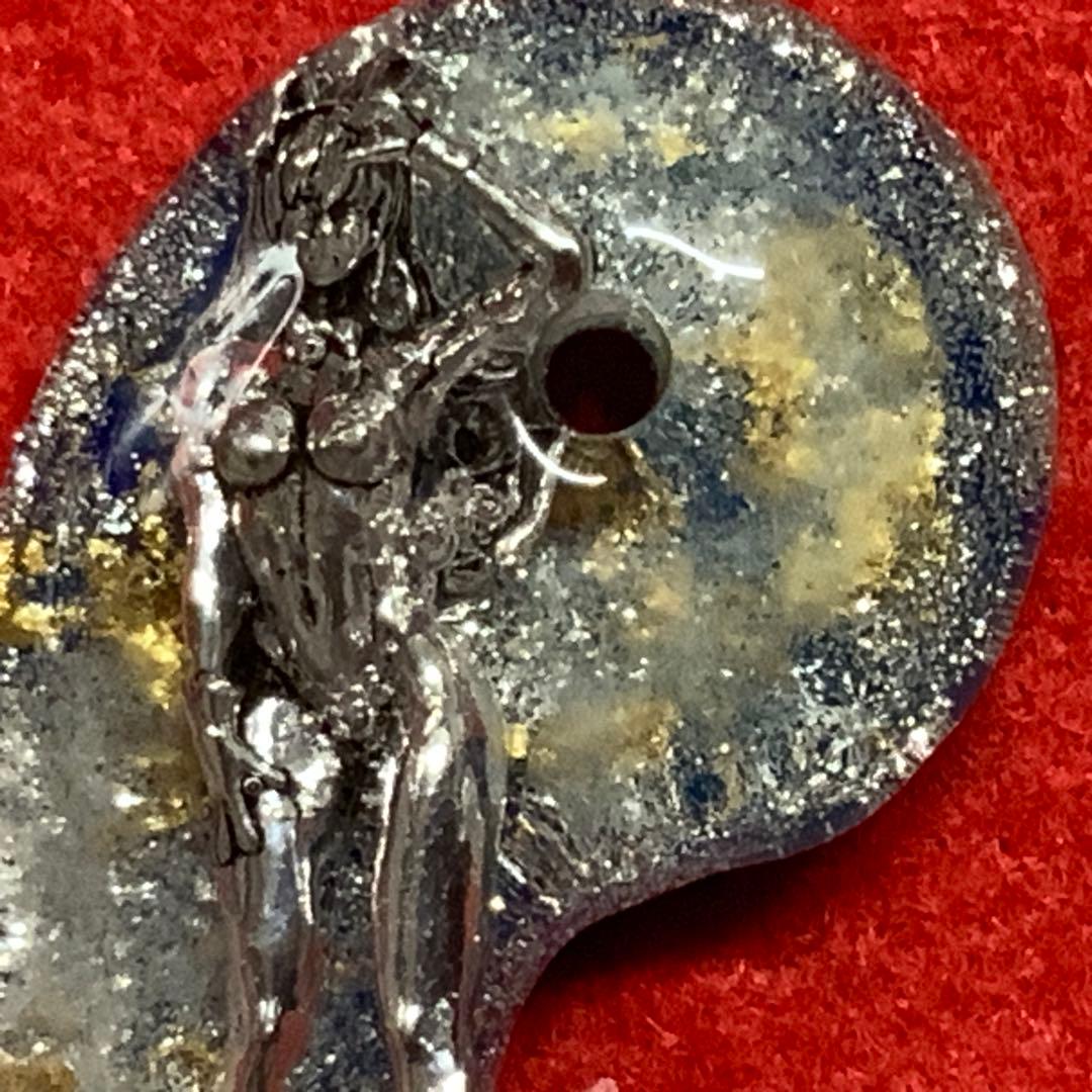 2344⬛️魅惑せし者/美しき女夢魔リリス/ウォーリアバニーver⬛️波動コア