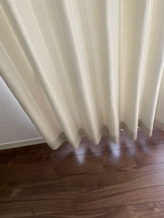 美品　布カーテン　2枚
