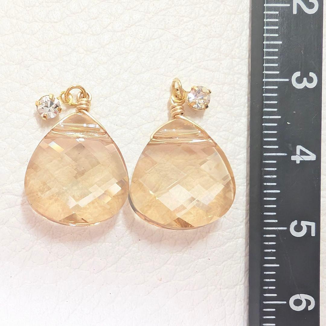 SWAROVSKIのチャーム〈No.B743〉