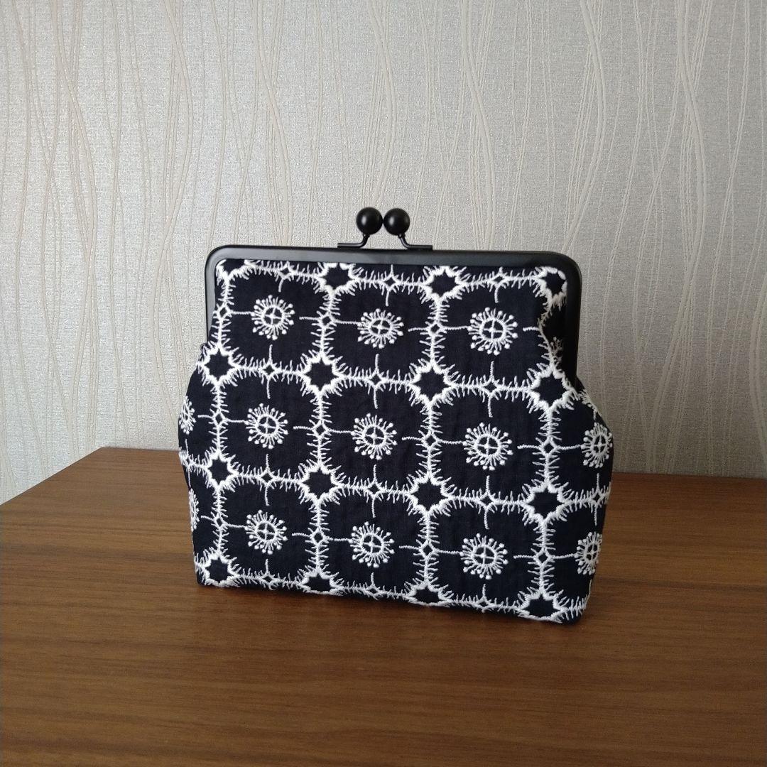 【1点のみ】マットブラック口金 / がま口ポーチ☆ミナペルホネンハンドメイド