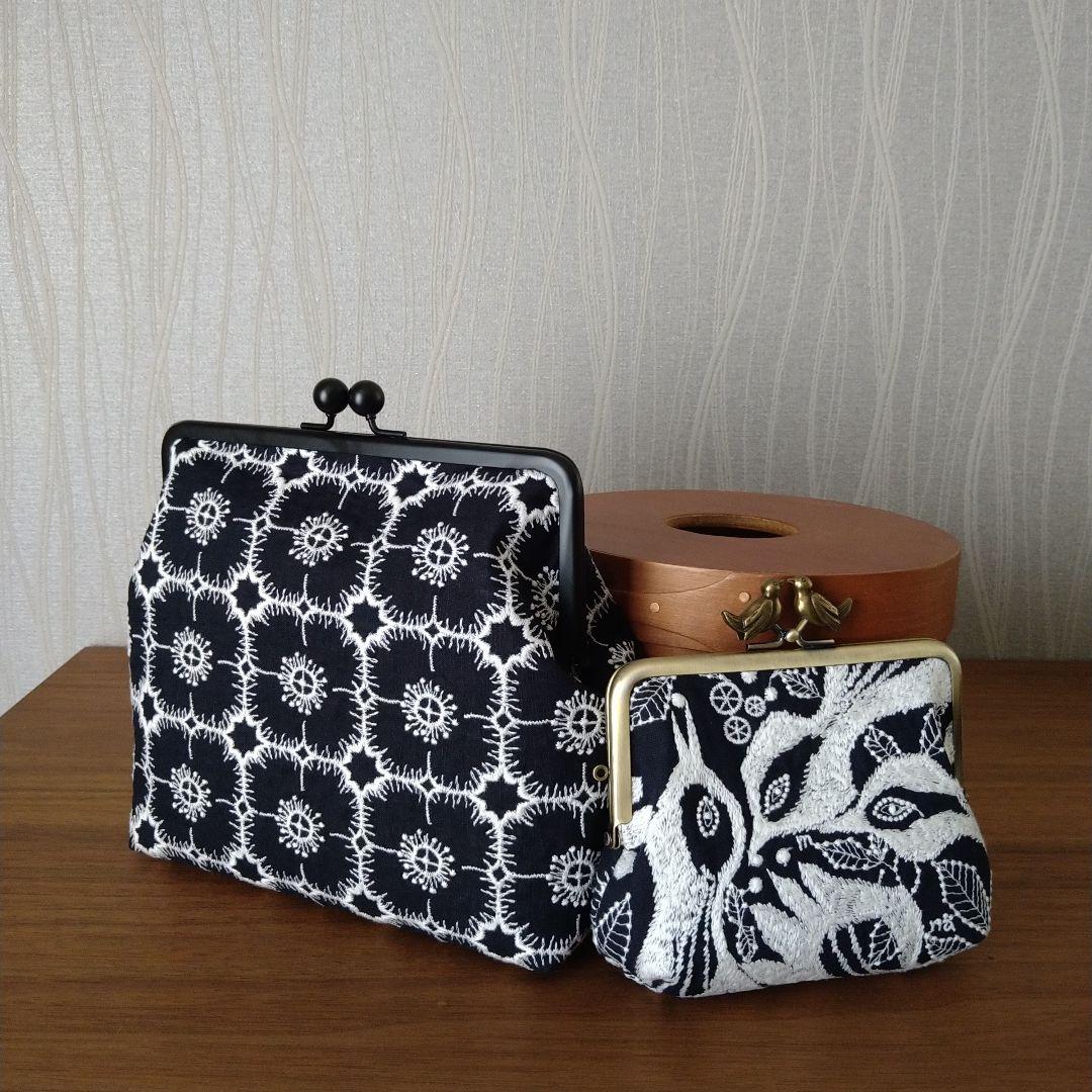 【1点のみ】マットブラック口金 / がま口ポーチ☆ミナペルホネンハンドメイド