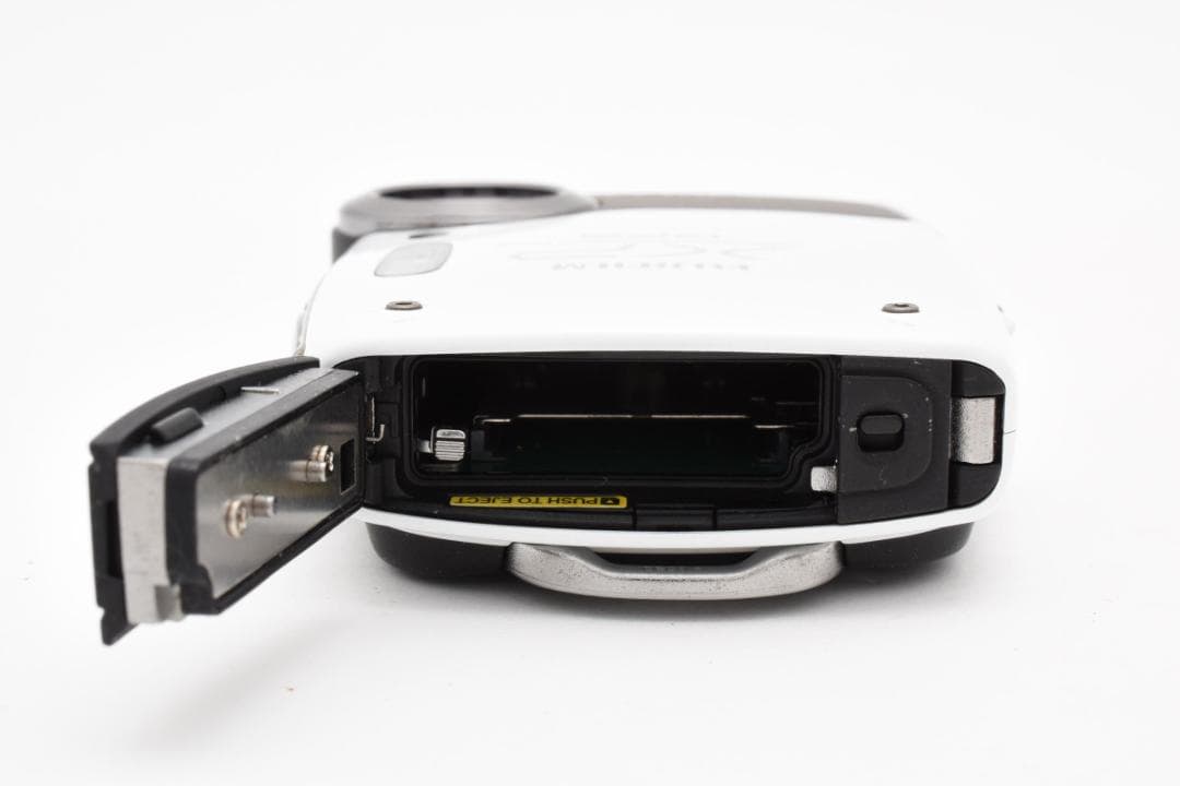 【極美品】FUJIFILM FINEPIX XP30 ホワイト　動作確認済