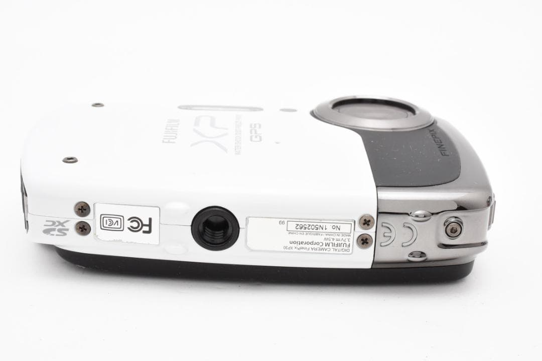 【極美品】FUJIFILM FINEPIX XP30 ホワイト　動作確認済