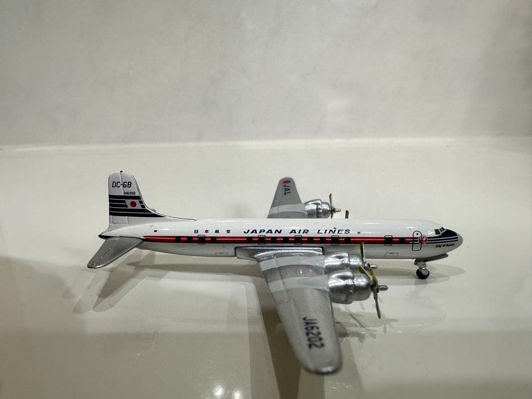 JAL DC-6B City of Kyoto1/400ダイキャストモデル