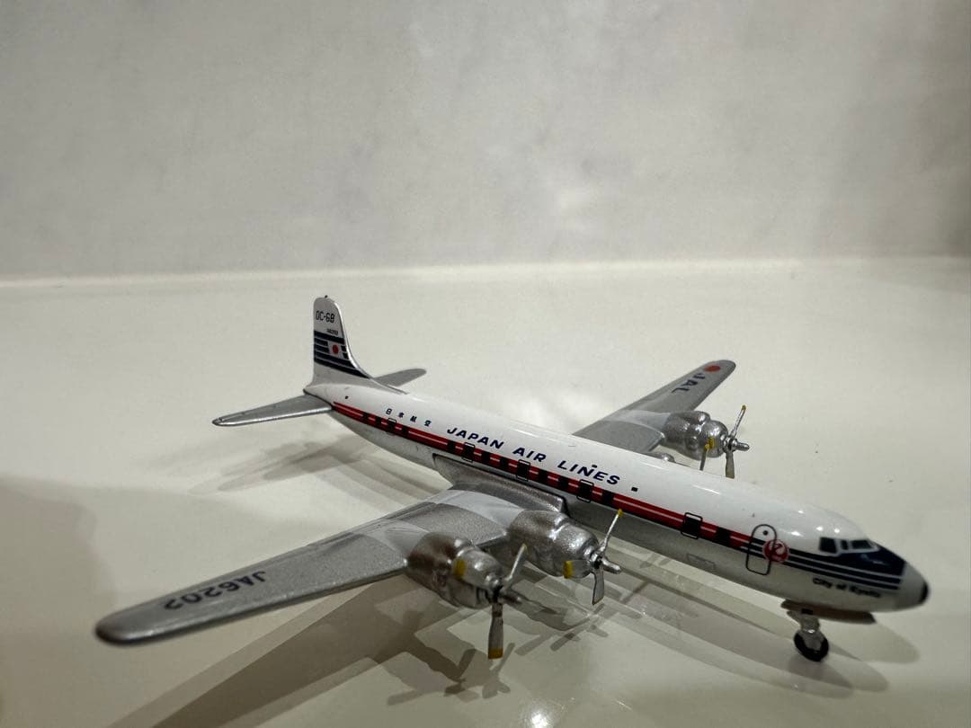 JAL DC-6B City of Kyoto1/400ダイキャストモデル
