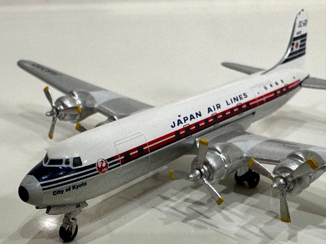JAL DC-6B City of Kyoto1/400ダイキャストモデル