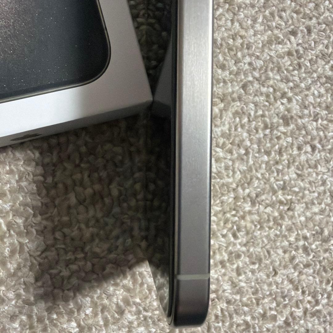 Apple iPhone15 Pro ナチュラルチタニウム 本体