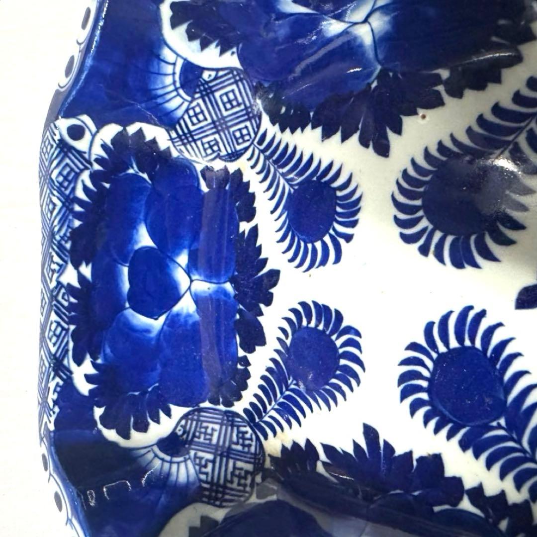 骨董皿　明治時代の染付角鉢　器　角鉢　隅切り　藍皿　デザイン皿