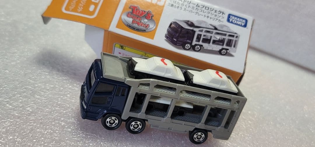 【 全国送料無料 】未使用！キャリアカー パトカー 警視庁 「 トミカ 」