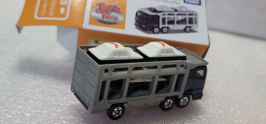 【 全国送料無料 】未使用！キャリアカー パトカー 警視庁 「 トミカ 」