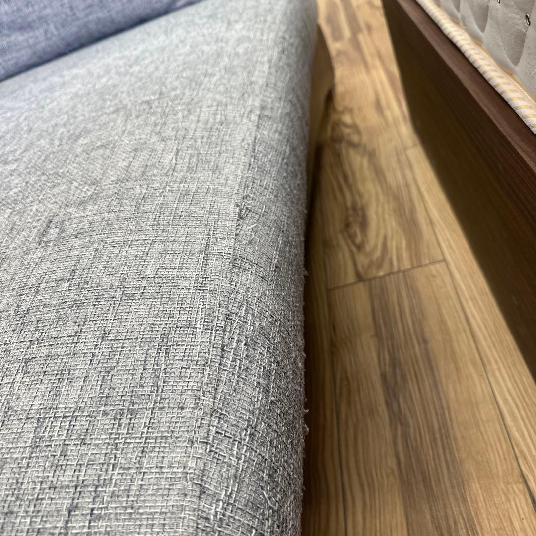 持ち帰り大歓迎　Armonia　グレー カウチソファ 背もたれクッション付き