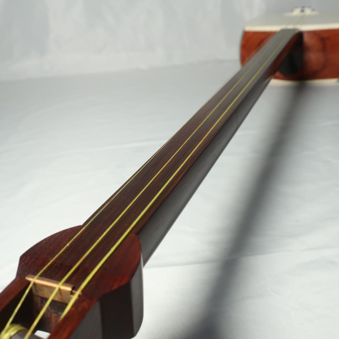 三味線 中棹 ハードケース 鼈甲撥 付属 地唄 和楽器 E26