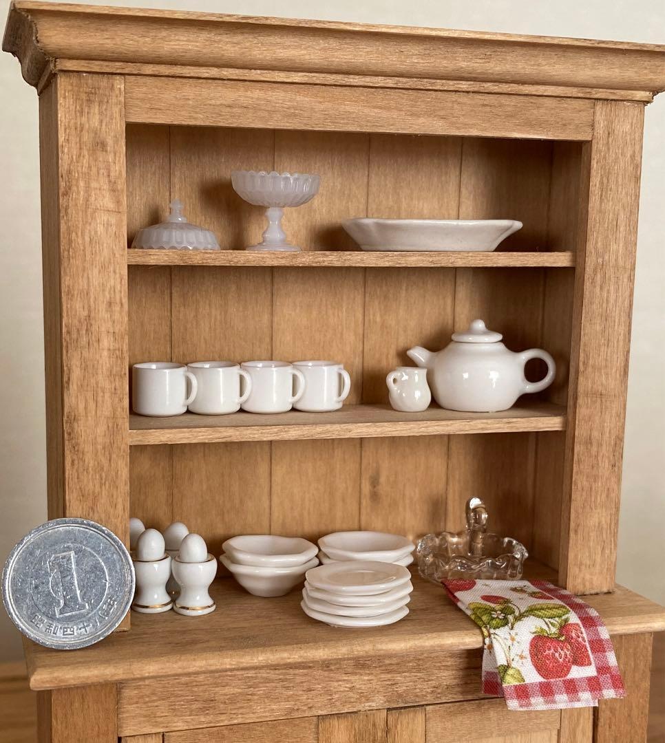 ドールハウス　ミニチュア キッチン 食器　お皿　Teapot  カップ　タオル