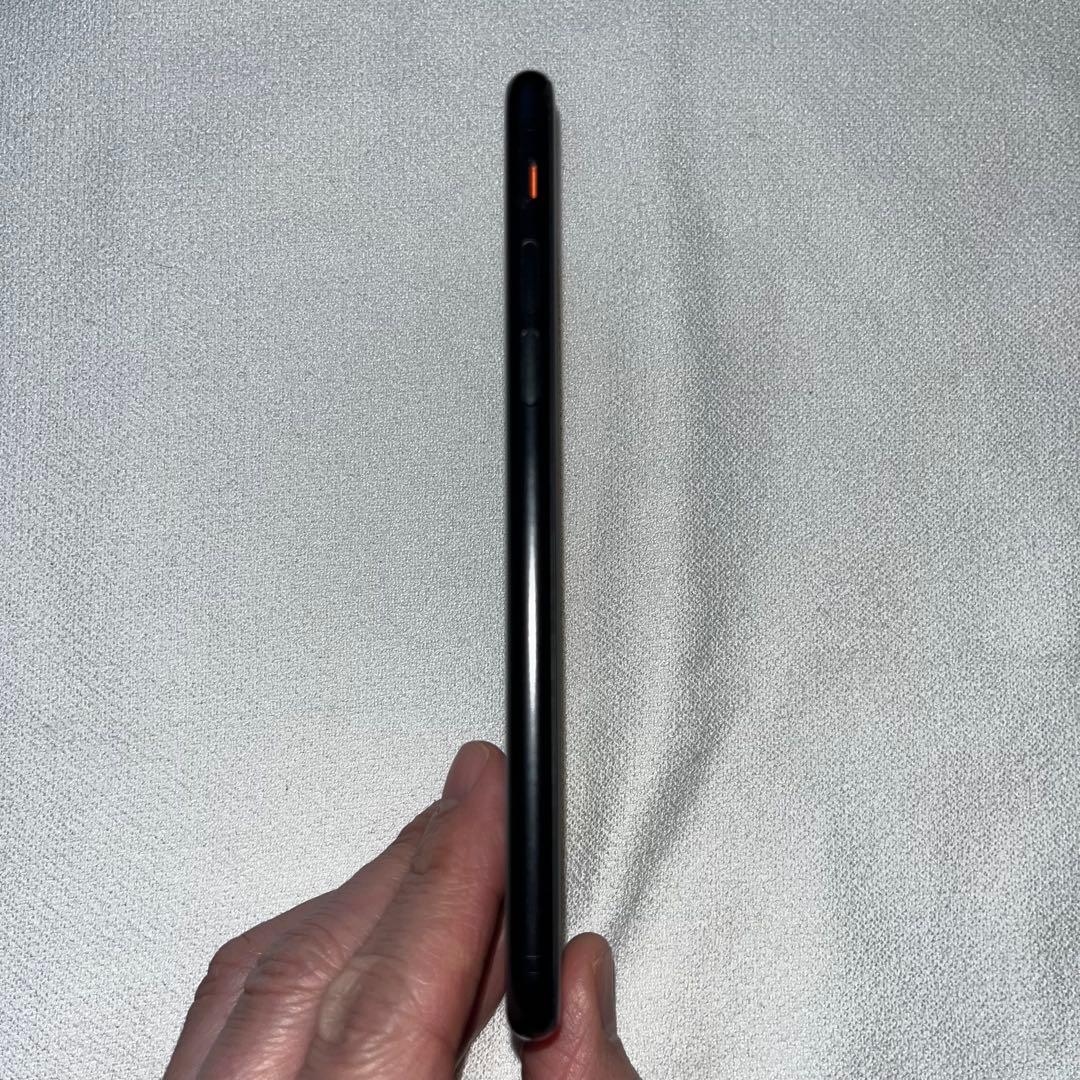 iPhone SE2 64GB ブラック