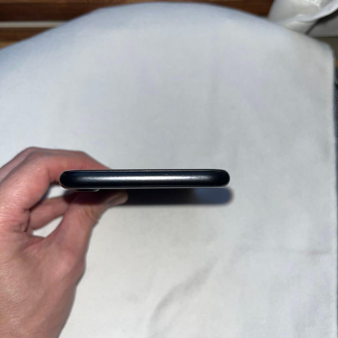 iPhone SE2 64GB ブラック