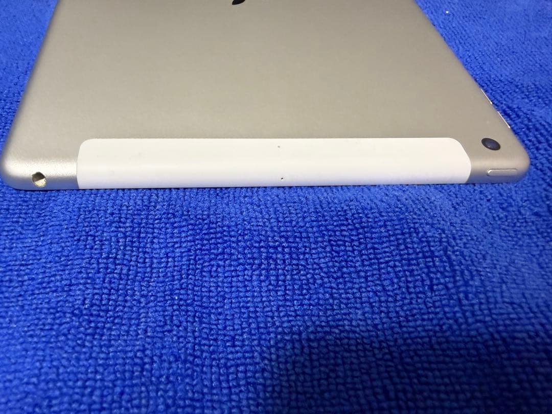 iPad (第8世代) Wi-Fi+Cellular SIMフリー 【ジャンク】