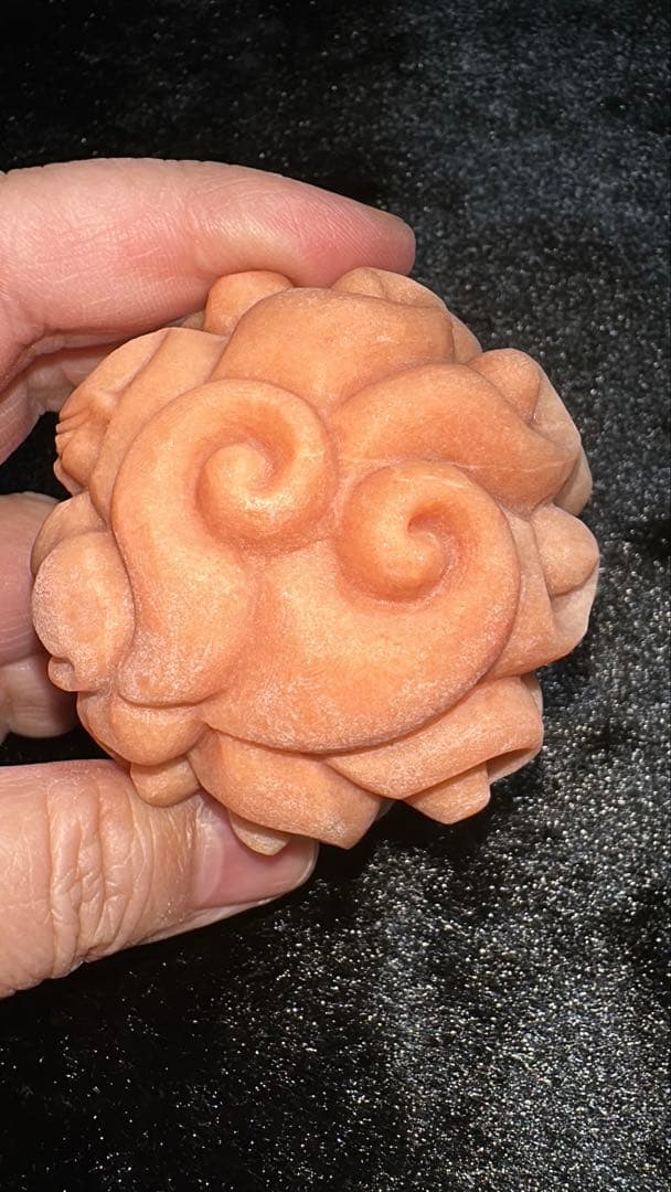 手彫り彫刻 九尾狐番い 脂玉 吉祥紋様 縁起物 如意回紋 猪目ハート スフィア