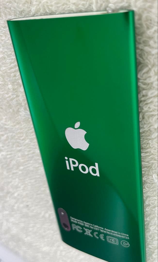 Apple iPod nano 第5世代 8GB MC040J A A1320