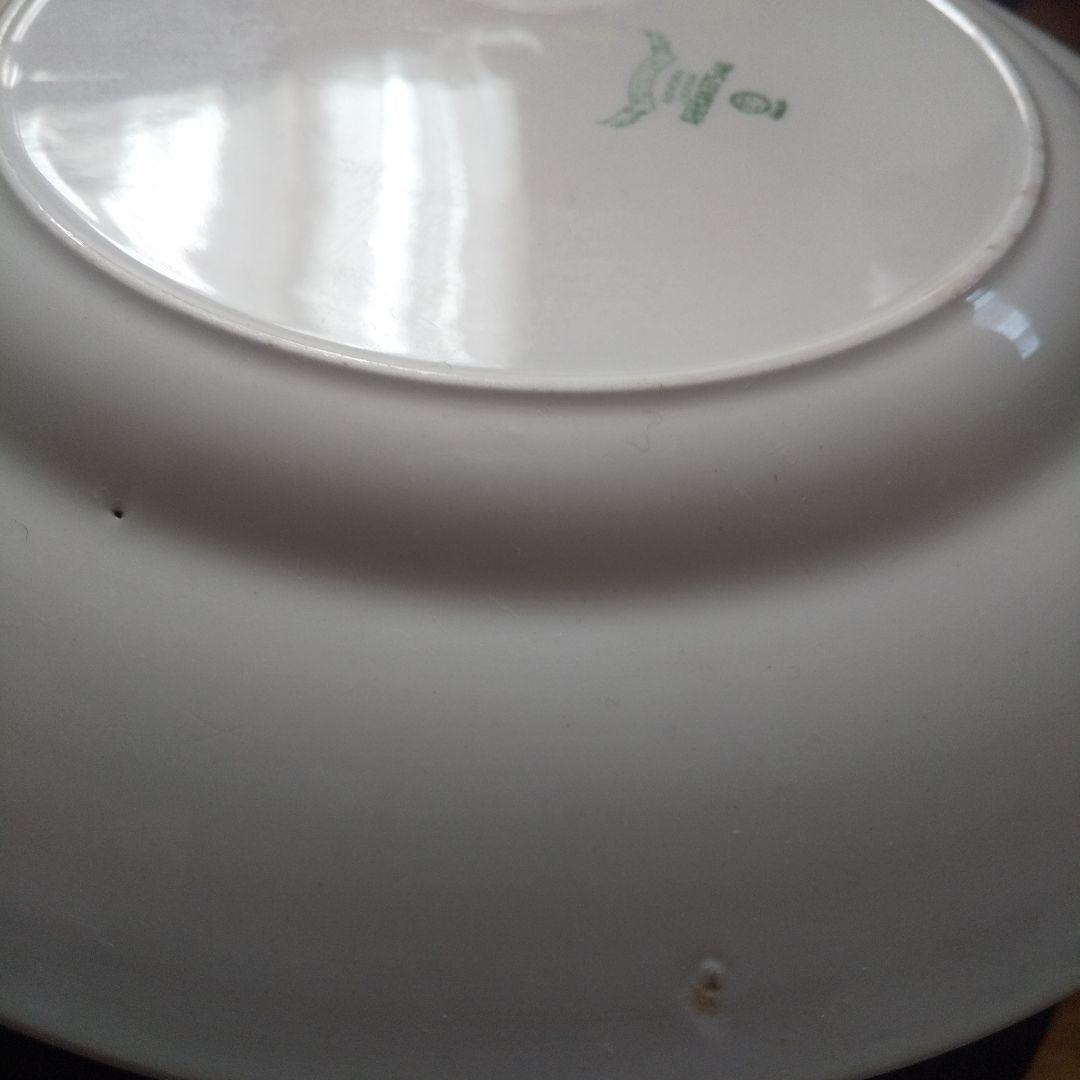 TOYOTOKI kokuraトリコロール 白い陶器皿 日本製 37546