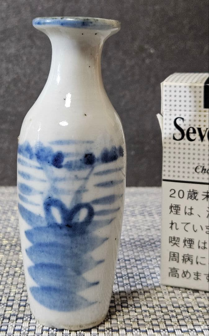 中国古美術　中国古陶磁器　清朝清代　青華　染付　水辺に鳥の図　小瓶　花入　鼻煙壺