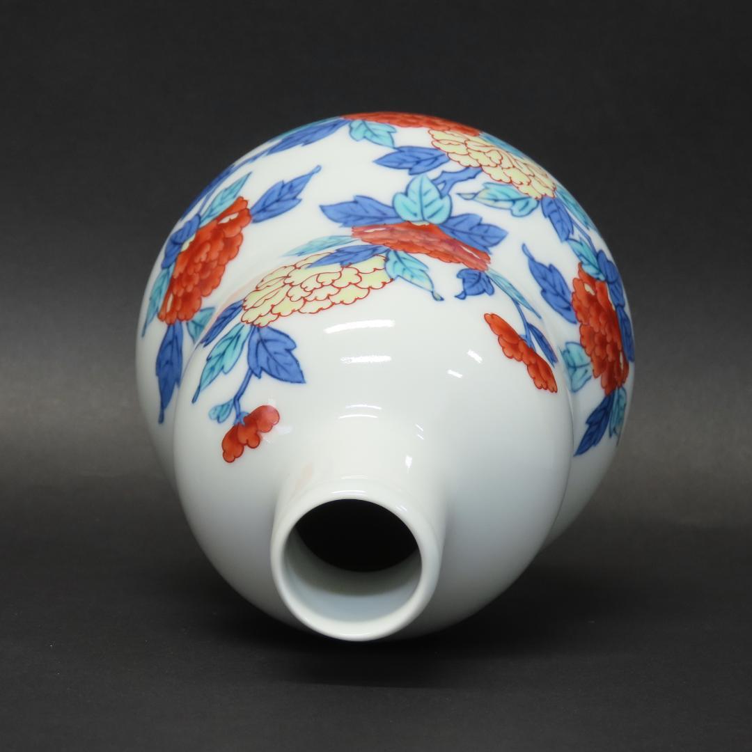 ⭕405 今泉今右衛門 錦牡丹絵花瓶 共箱 高さ17cm/色鍋島 人間国宝