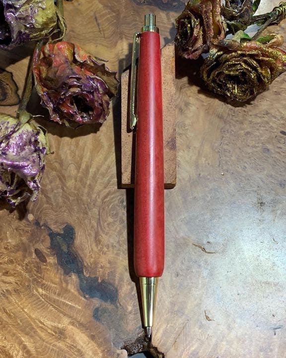 ピンクアイボリーシャープペンシル0.5mm