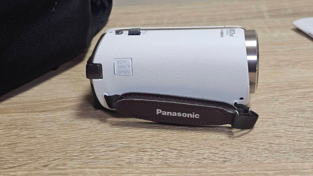 【美品】パナソニック デジタルハイビジョンビデオカメラ　HC-W580M-W