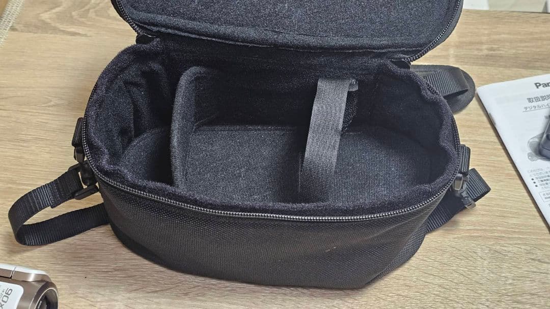 【美品】パナソニック デジタルハイビジョンビデオカメラ　HC-W580M-W