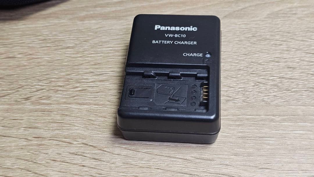 【美品】パナソニック デジタルハイビジョンビデオカメラ　HC-W580M-W