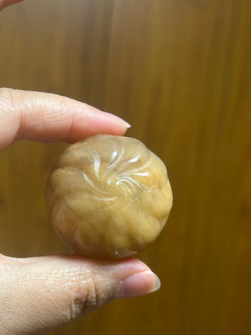 みほ　5月1日までまとめ　天然石　蟹味噌肉まん型　置物など