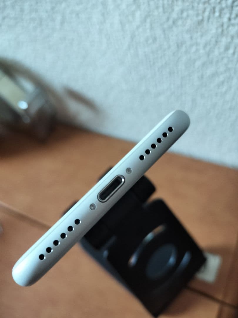 iPhone 7 32GB バッテリー89% simフリー