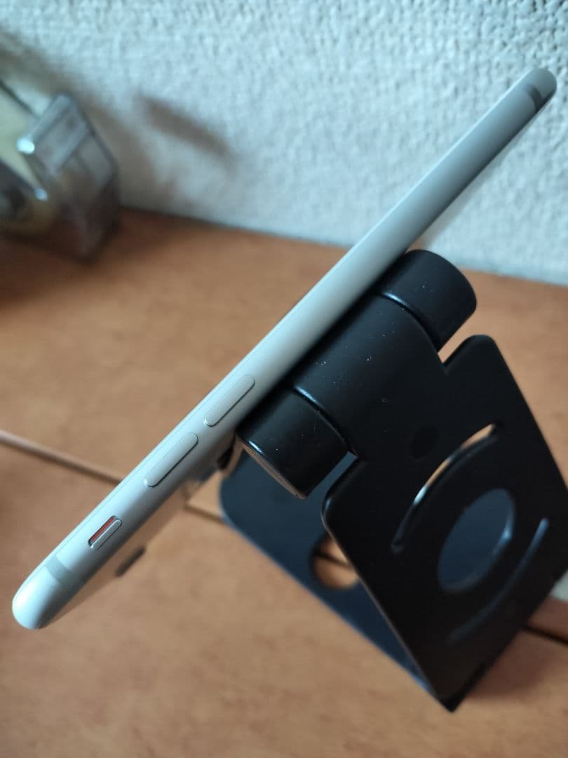 iPhone 7 32GB バッテリー89% simフリー