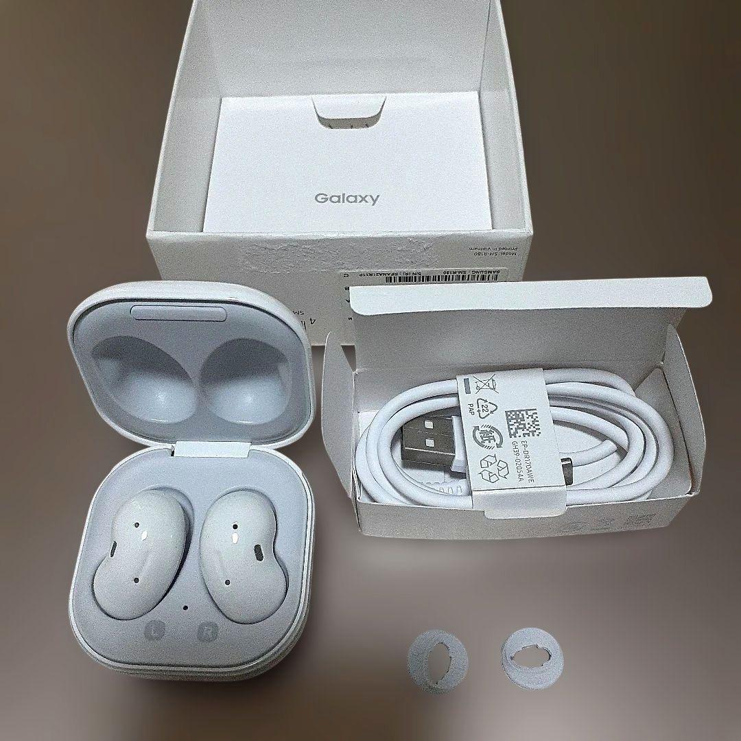 【美品】Galaxy Buds live ホワイト(フルセット)