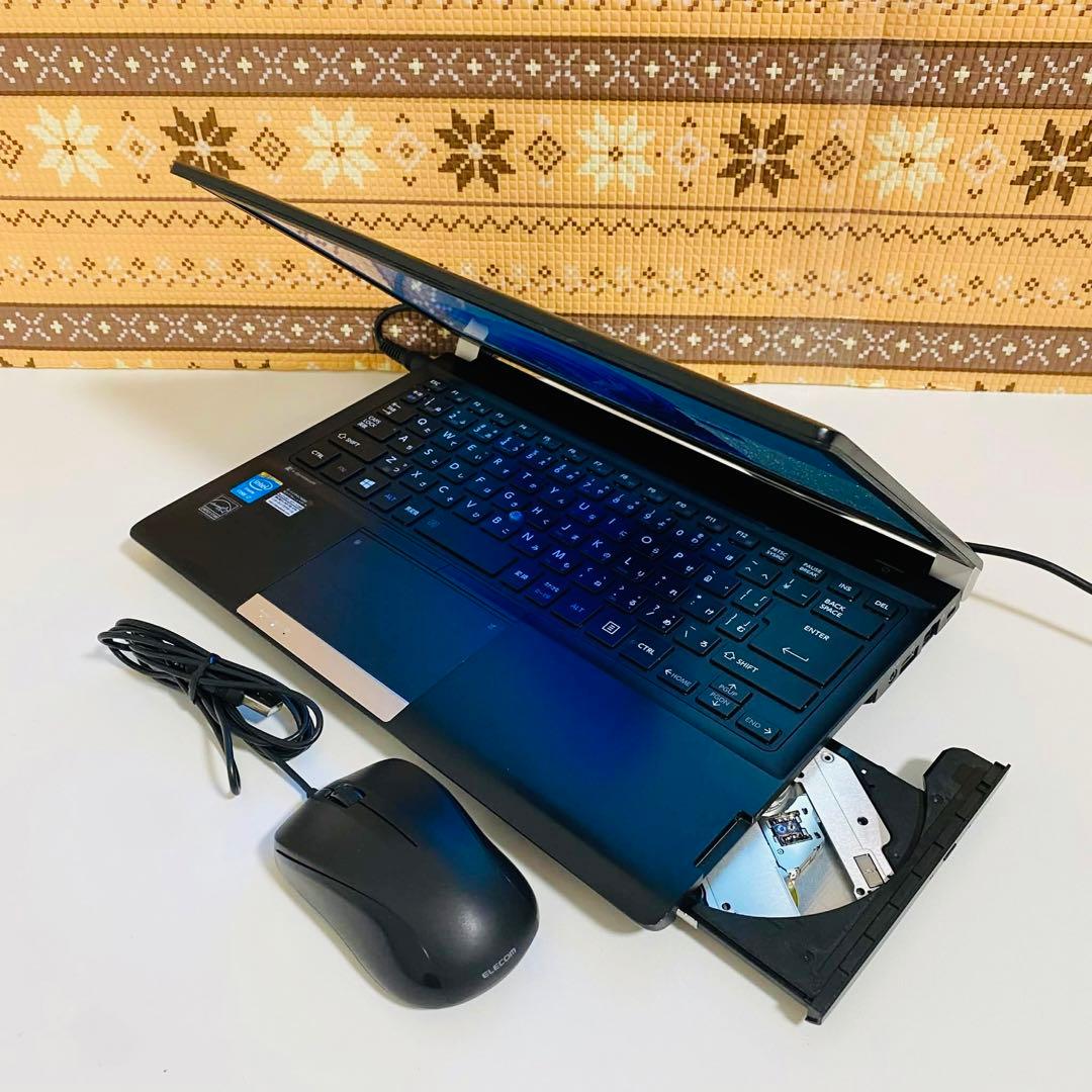 Y154 TOSHIBAノートパソコンi7メモリ8G高速SSDサクサクWin11