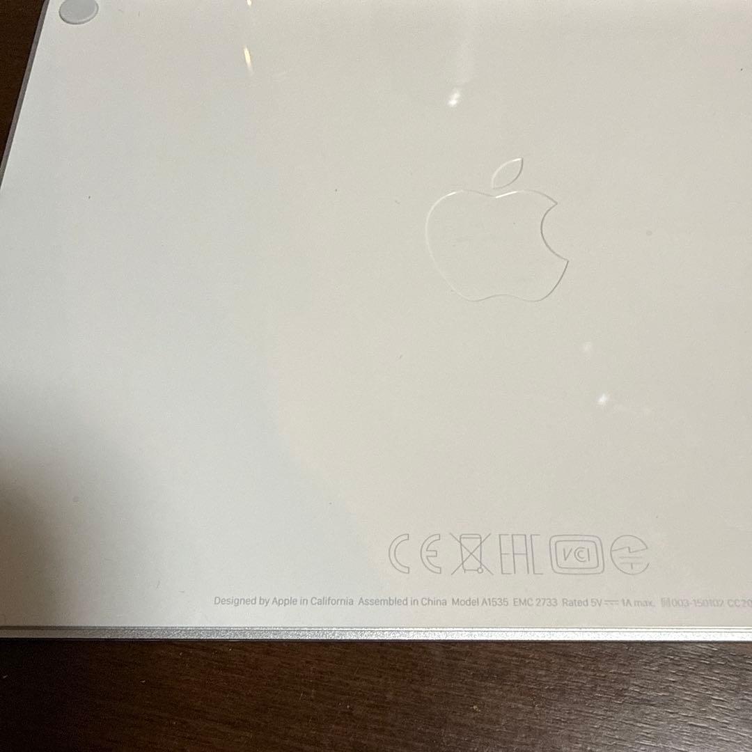 2*4様 美品　Apple「Magic Trackpad 2（マジックトラックパ