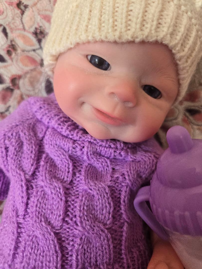 25日、20時で終了します。シリコンリボーンドール