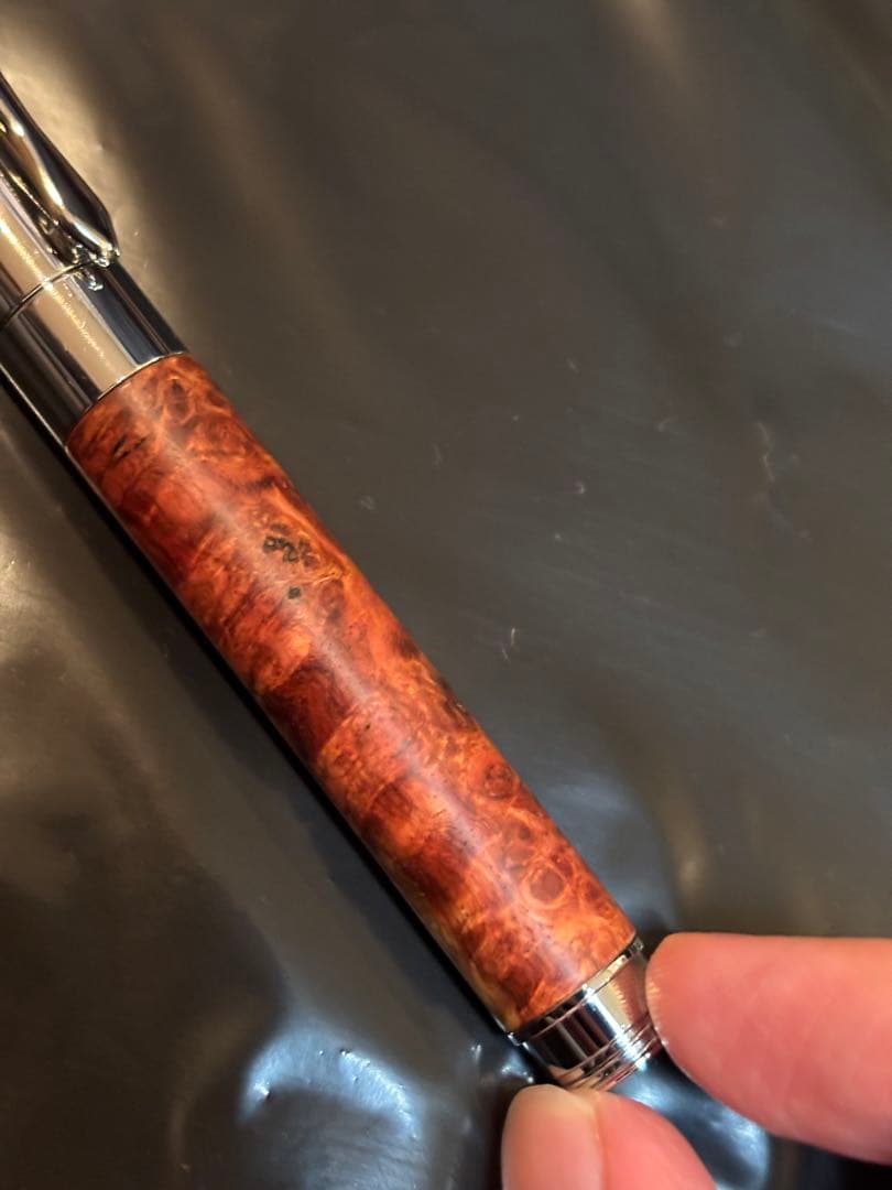 クラフトエー 本花梨 瘤 紅白 ローラーボール 木軸 ボールペン craft A