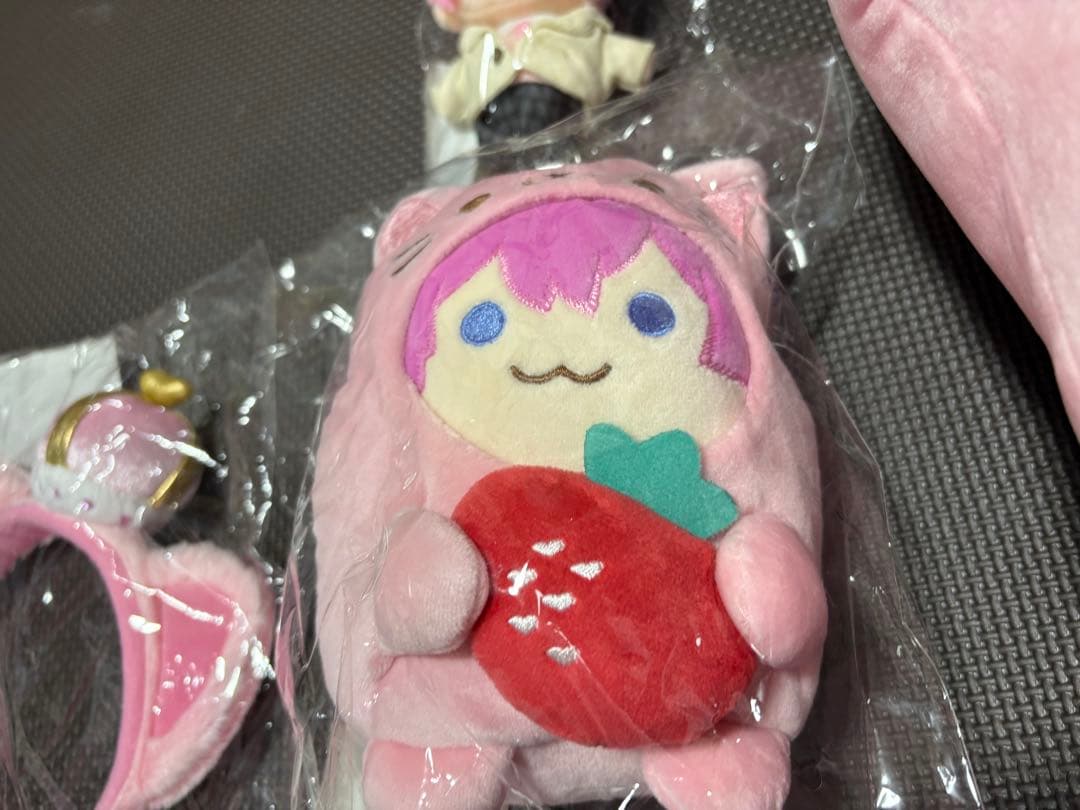 すとぷり さとみ まとめ売り ぬいぐるみ カチューシャ あにまる