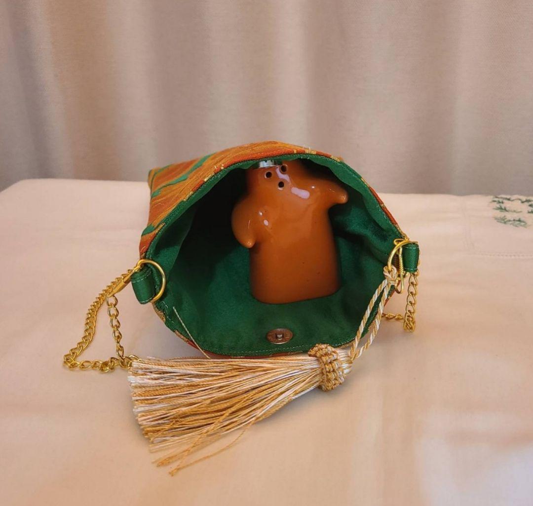 和風花模様、シルク着物帯の2waysスマホショルダーバッグ、 ハンドバッグ