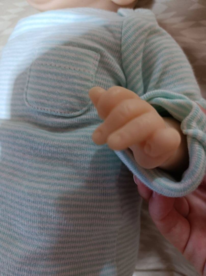 リボーンドール 赤ちゃん人形リアル創作人形シリコンドール