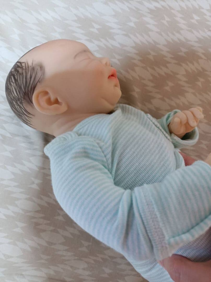リボーンドール 赤ちゃん人形リアル創作人形シリコンドール