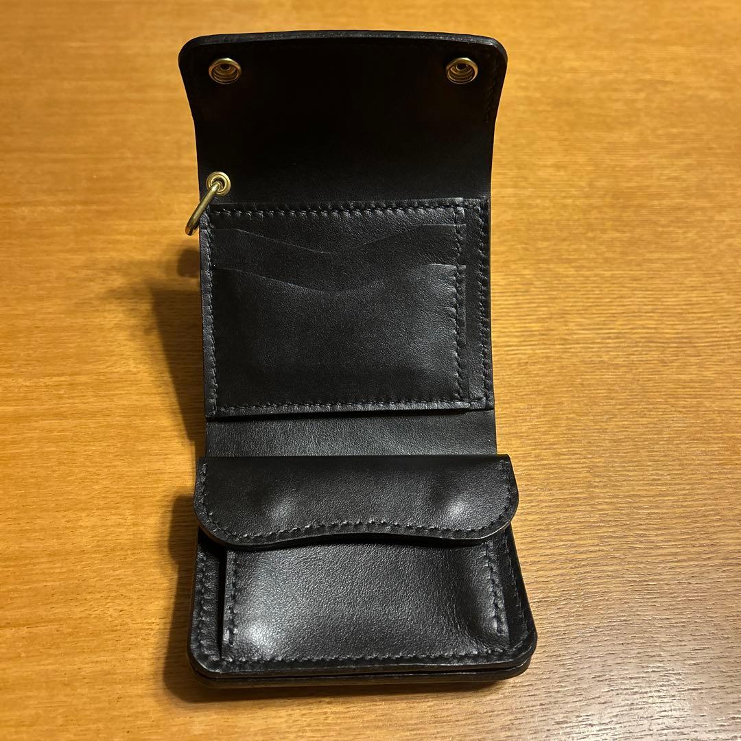 牛革クロコ型押し　ミドル財布 三つ折り　トラッカーウォレット　ハトメ　小判カン