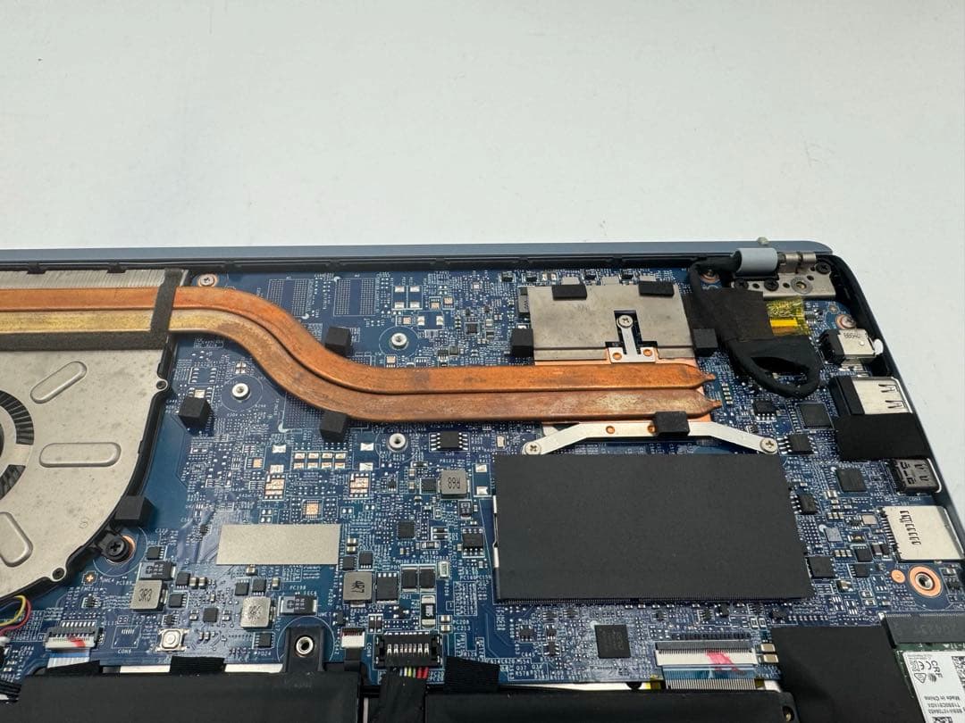 MSIノートPC★ジャンク★11世代❗️corei7✨ストレージ、メモリ無し★