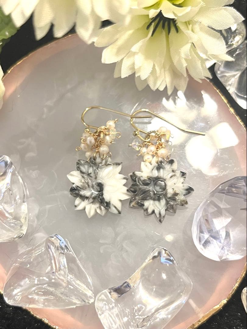 14kgf Flowerカービングピアス