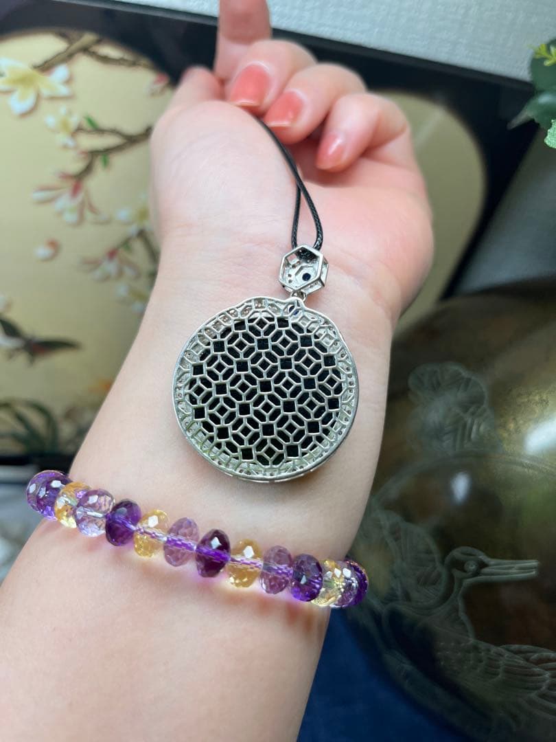 希少❣️ミャンマー産天然翡翠、高品質黒翡翠【吉兆】鯉魚戲蓮　鑑定書付き