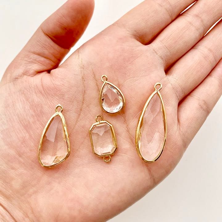 【個数選べます】クリスタルチャームC