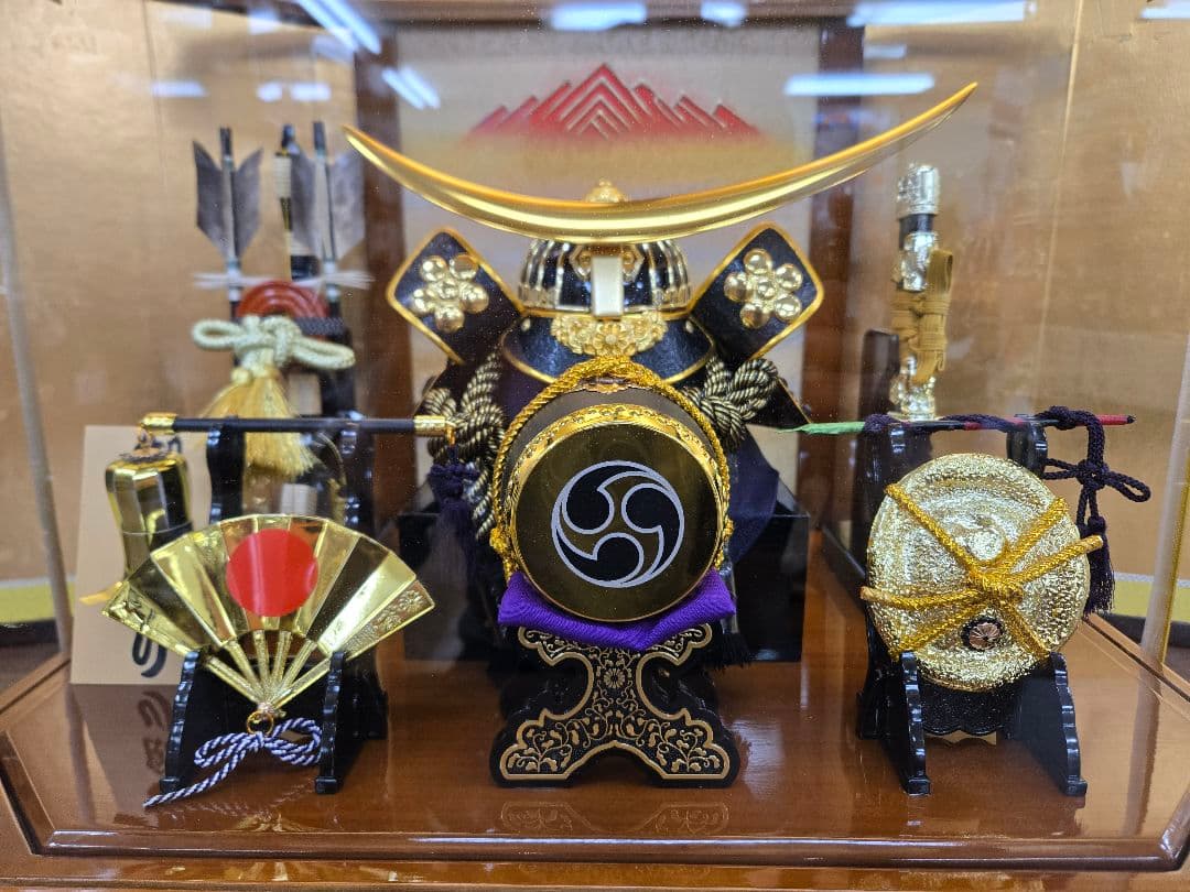 【一点限り】五月人形　兜　伊達政宗　ケース飾り　K32