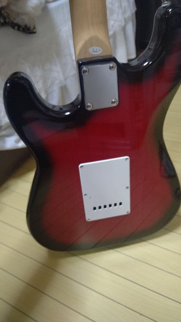 SELDER セルダー　エレキギター