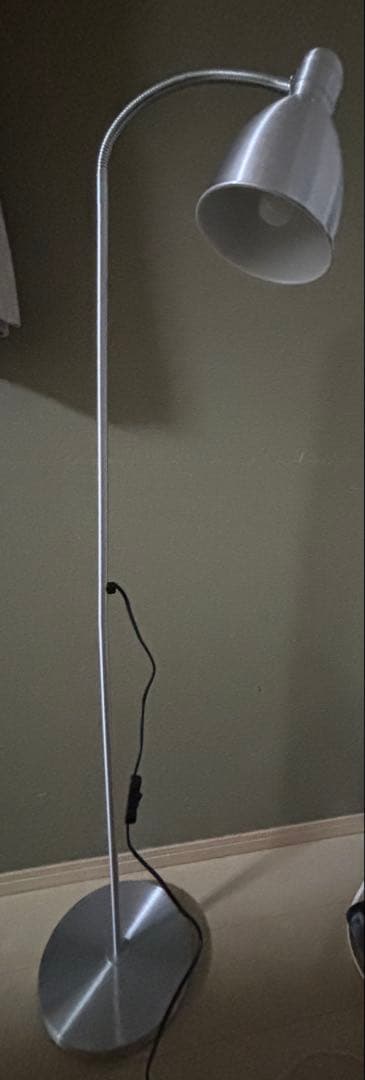 電球付属 IKEA イケア LERSTA レールスタ シルバー フロアスタンド