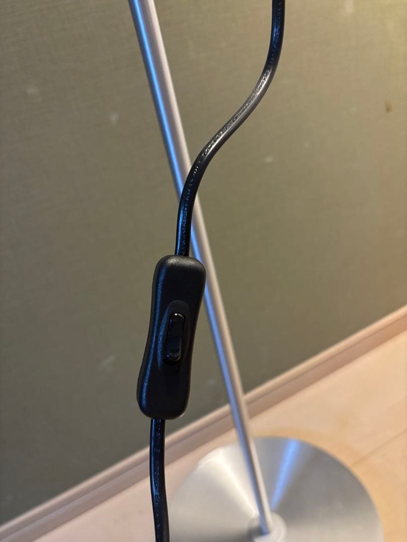 電球付属 IKEA イケア LERSTA レールスタ シルバー フロアスタンド